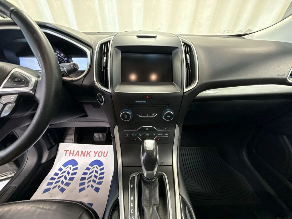Used 2015 Magnetic Metallic Ford SEL image 14