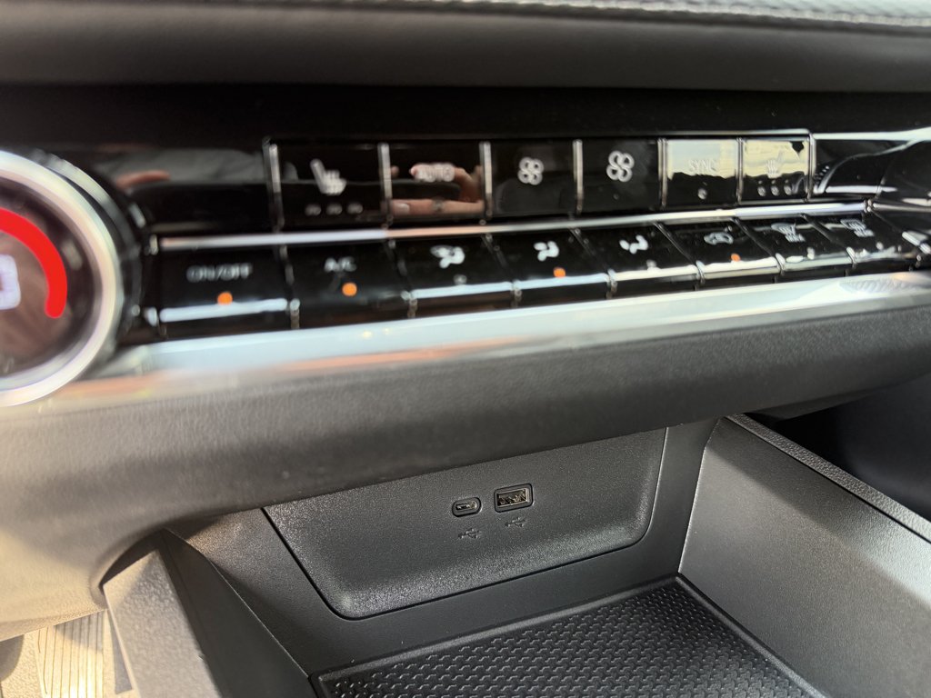 New 2027 Mosaic Black Metallic Chevrolet LT image 35