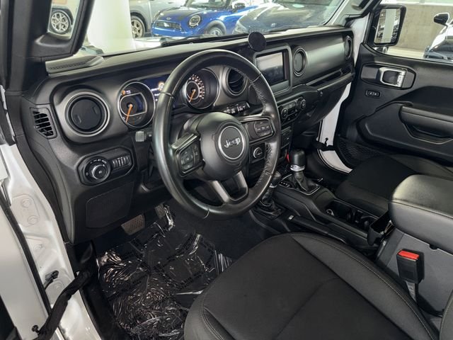 Used 2022 Bright White Clearcoat Jeep Unlimited Willys image 19