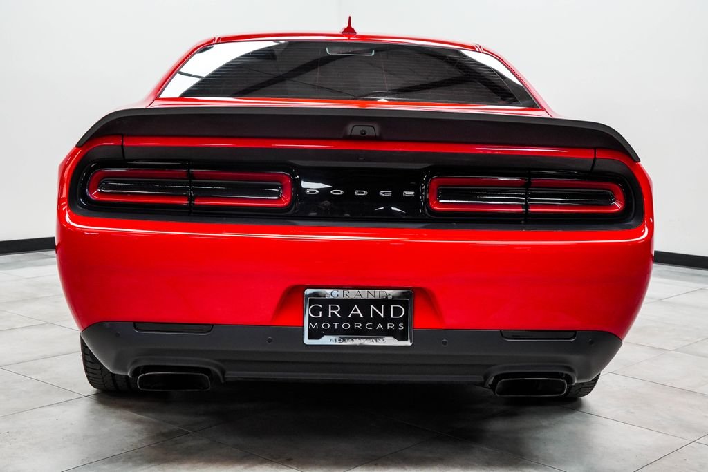 Used 2023 Red Dodge SRT Hellcat Jailbreak image 9