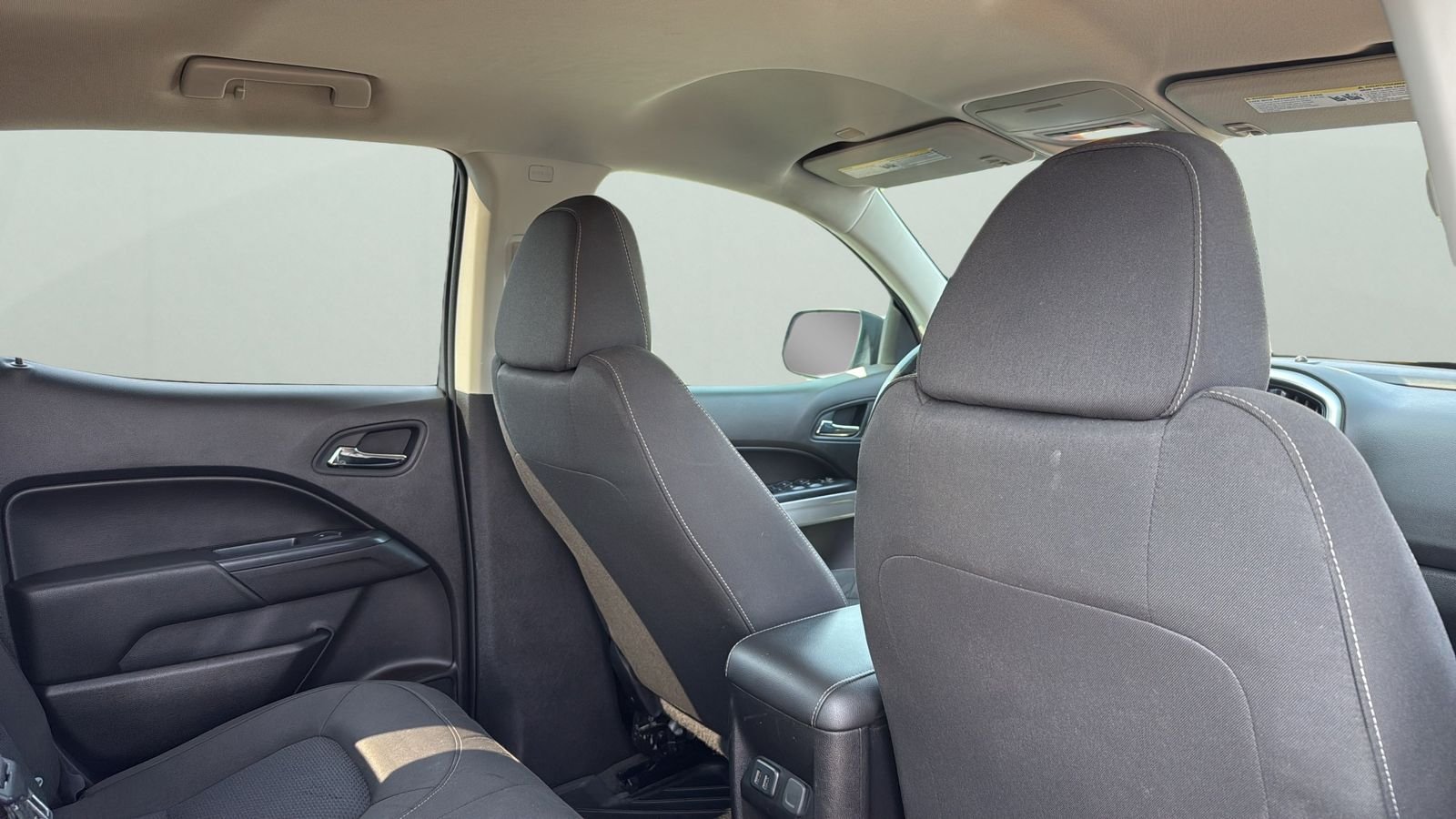 Used 2018 Black Chevrolet LT image 27