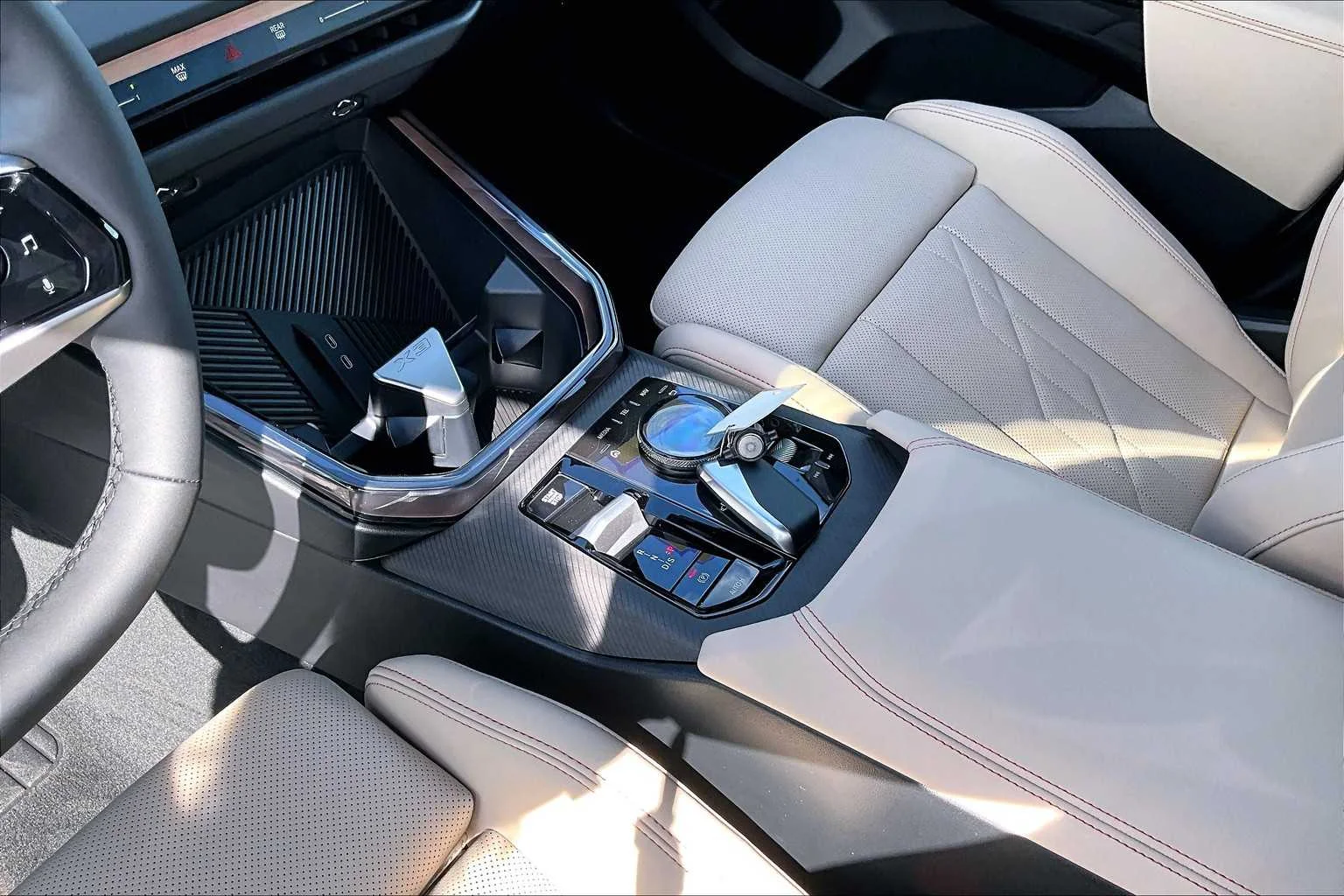 New 2026 Alpine White BMW 30 xDrive image 10