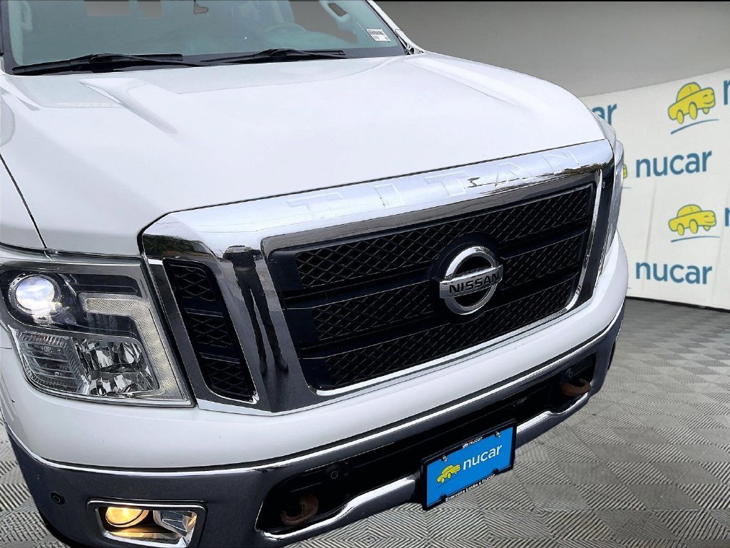 Used 2017 White Nissan SL image 32