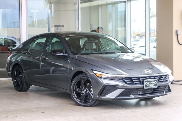 Certified Used 2026 Gray Hyundai SEL Sport image 2