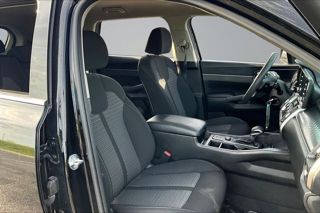 Used 2023 Black Kia LX image 24