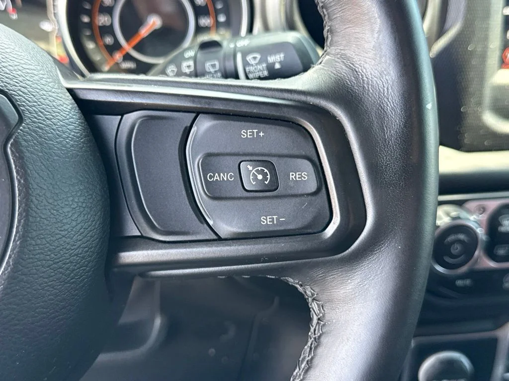 Used 2021  Jeep Unlimited Willys image 23