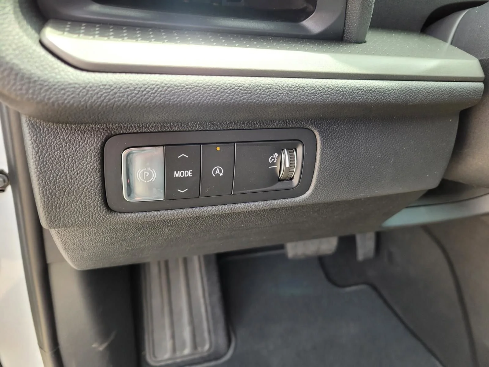 2026 Chevrolet Traverse LT - Photo 18