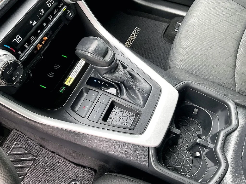 Used 2024 White Toyota XLE image 14