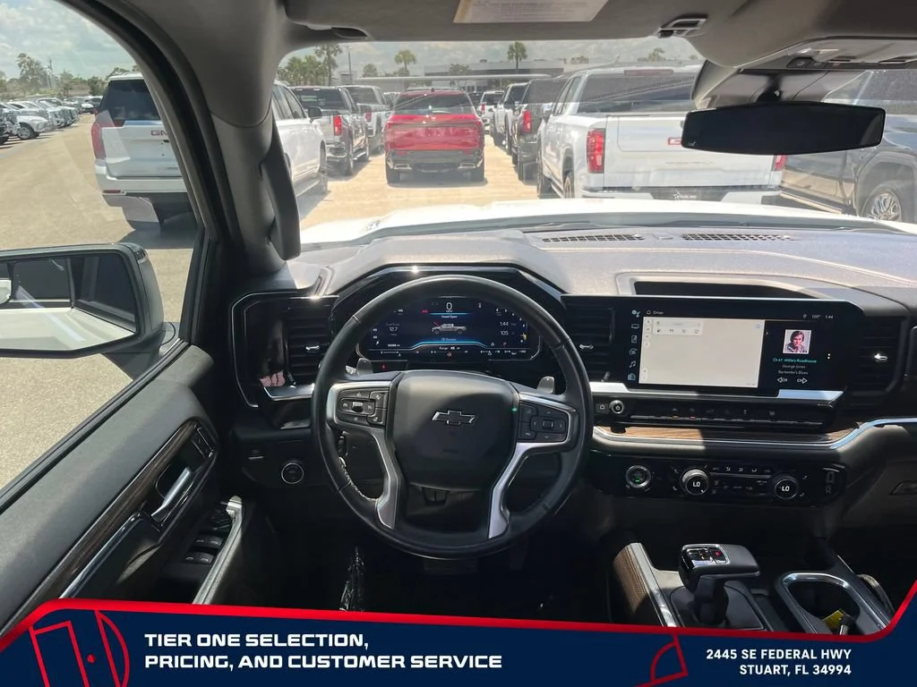 Used 2024 Summit White Chevrolet RST image 13