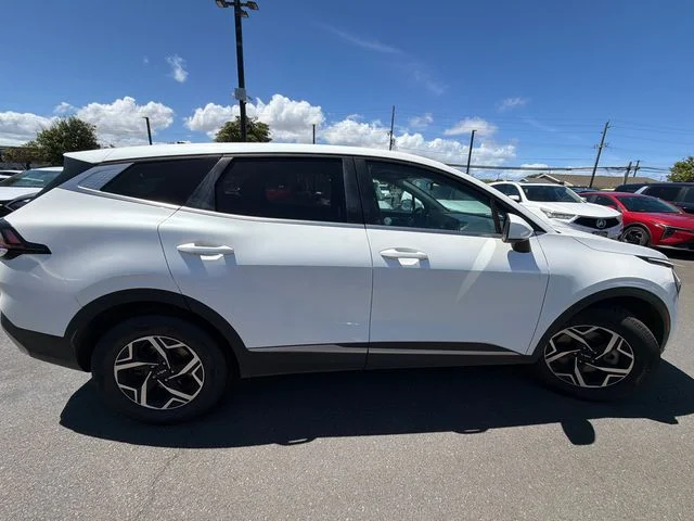 Used 2023 White Kia LX image 4