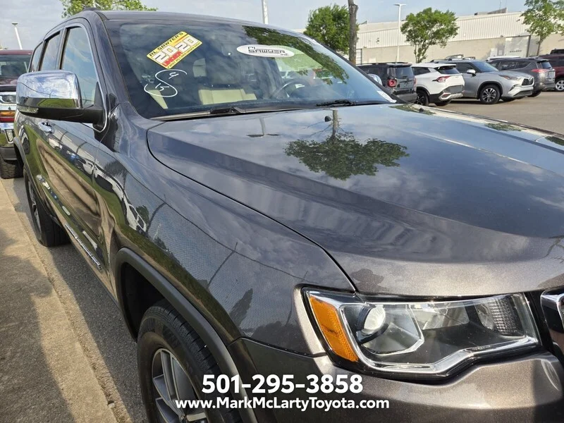 Used 2020 Crystal Metallic JEEP LIMITED image 9