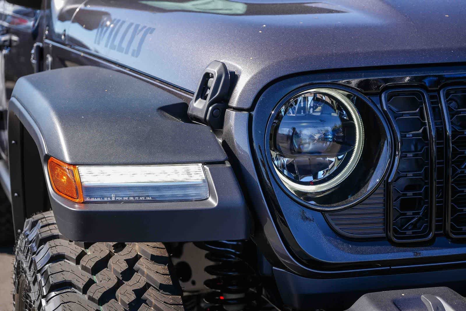New 2026 Granite Crystal Metallic Clear-Coat Exterior Paint Jeep Willys image 4