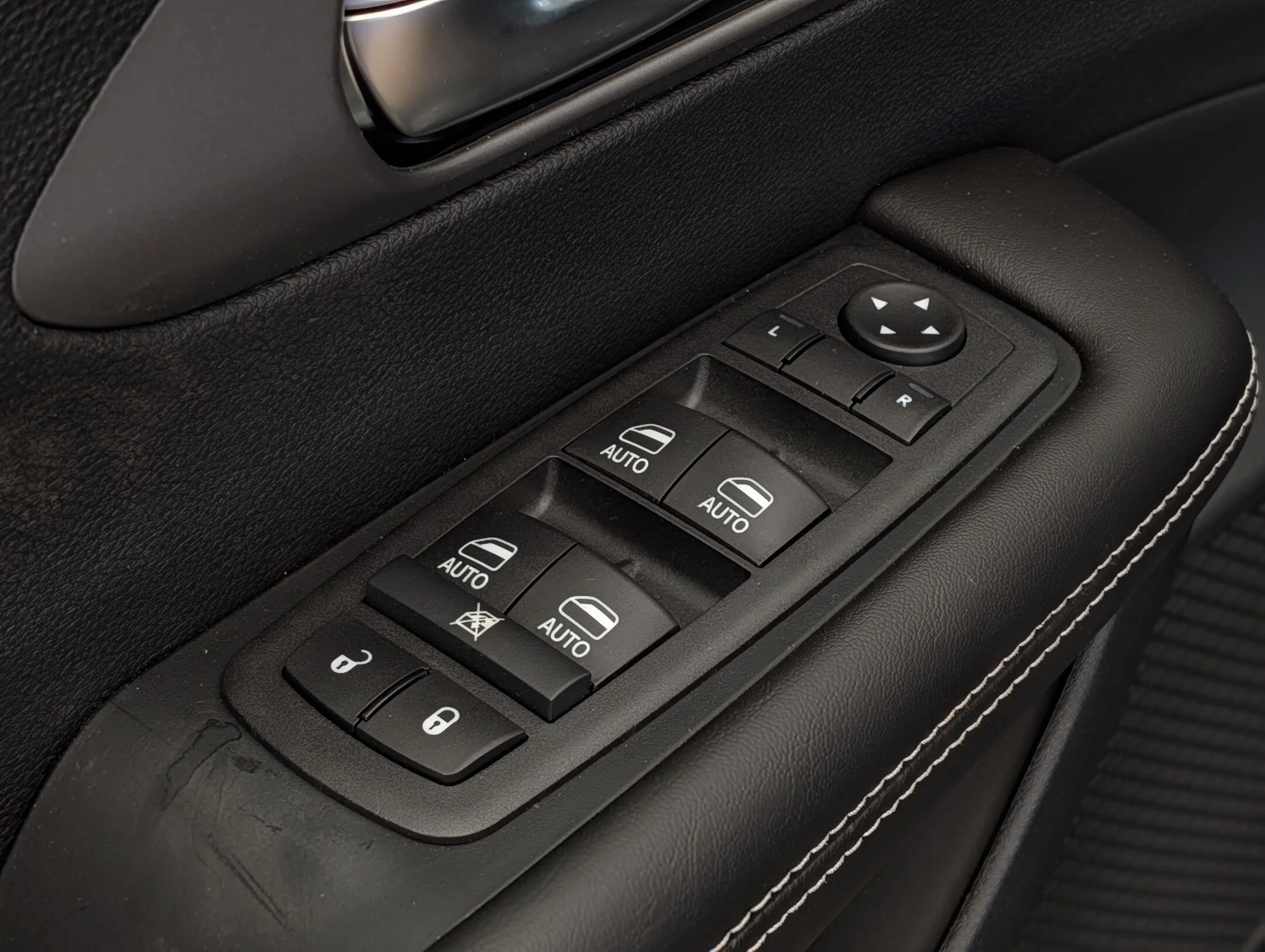 New 2027 Black Chrysler Select - - AWD - Customer Preferred Pkg 27L - Safety Sphere - Full Sunroof & More! image 13