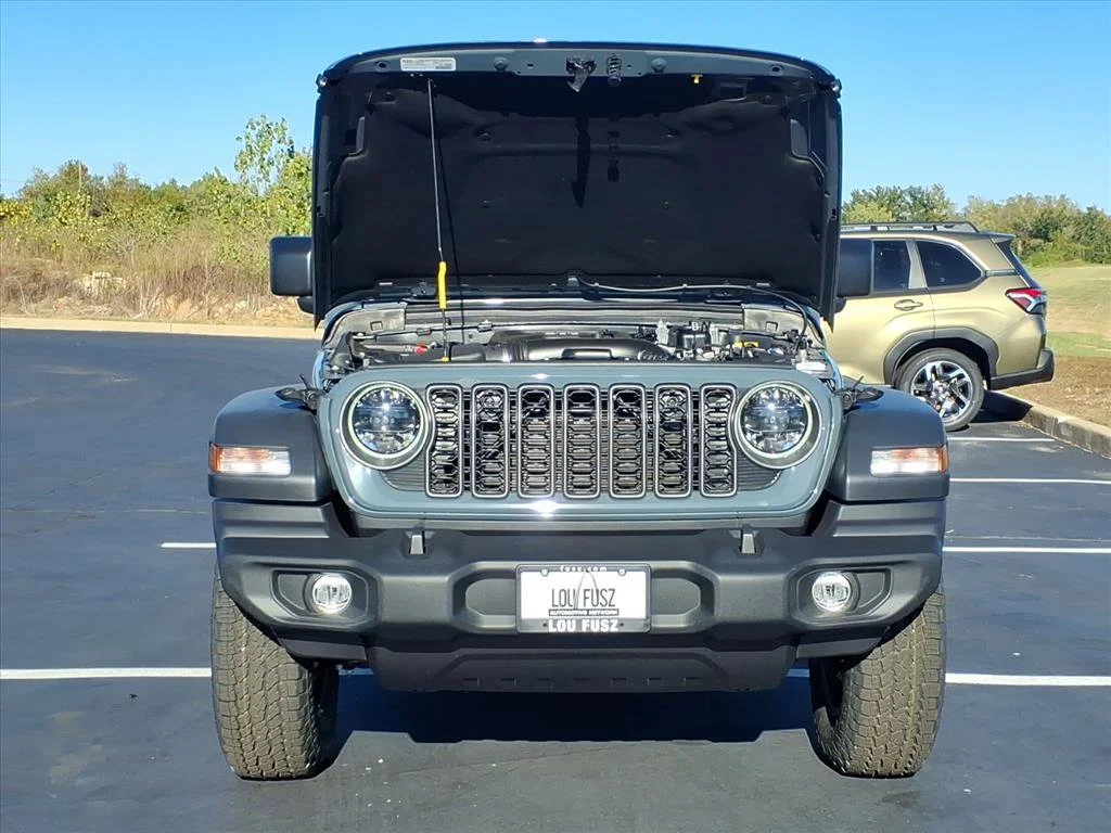 New 2026 Anvil Clear-Coat Exterior Paint Jeep Sport S image 23