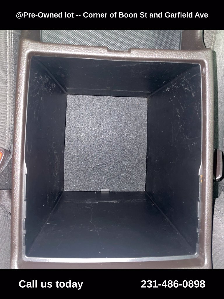 Used 2019 Gray Hyundai SEL image 15