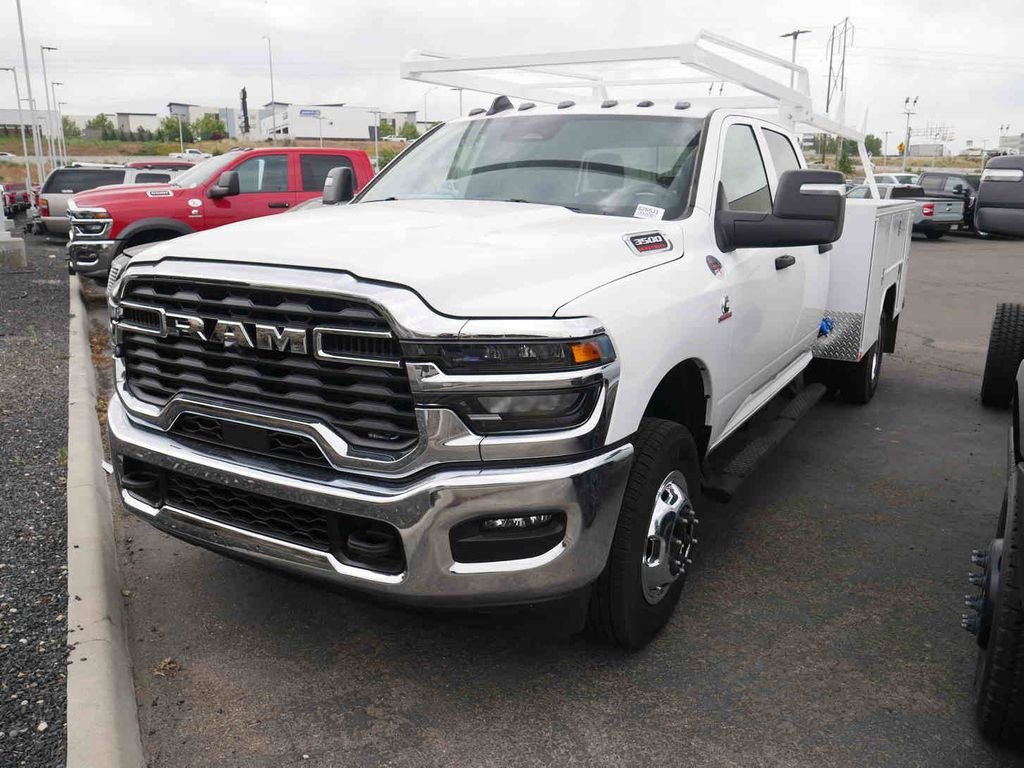 New 2026 Bright White Clear-Coat Exterior Paint RAM TRADESMAN image 3