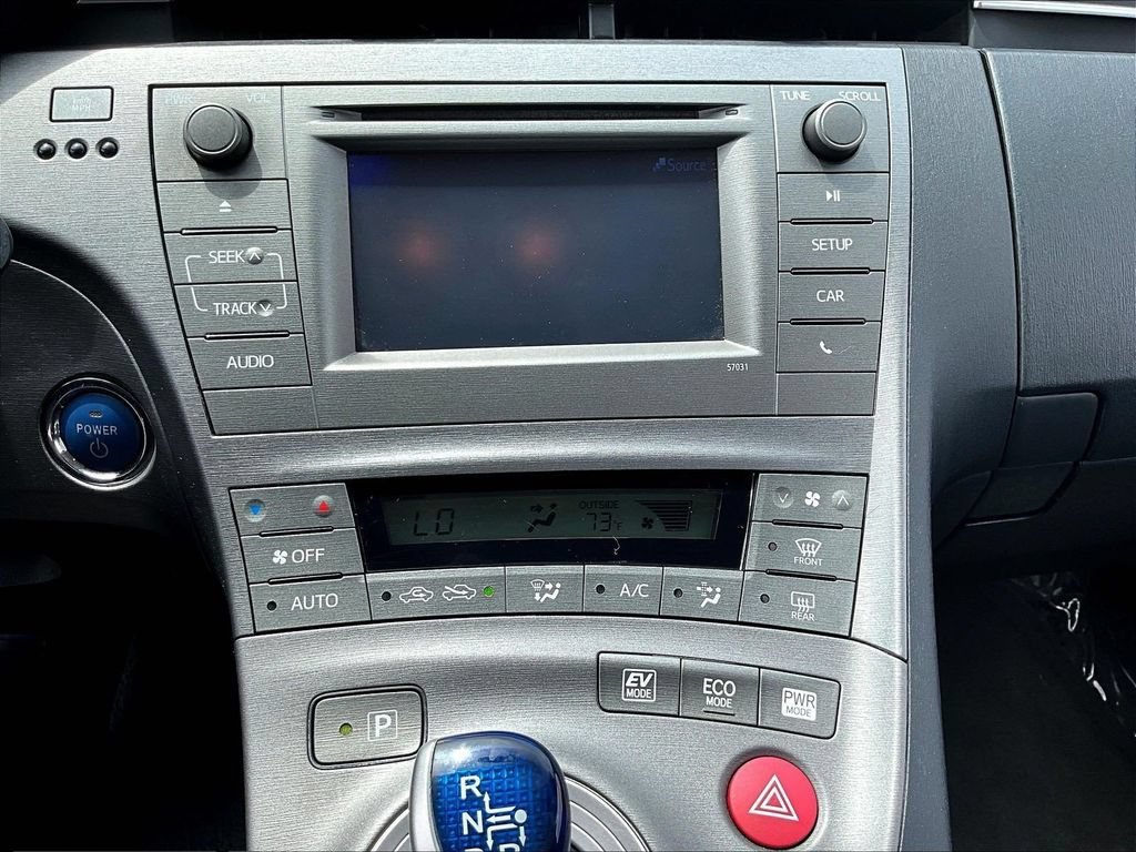 2015 Toyota Prius 8