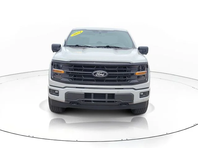 Used 2024 White Ford XLT image 2