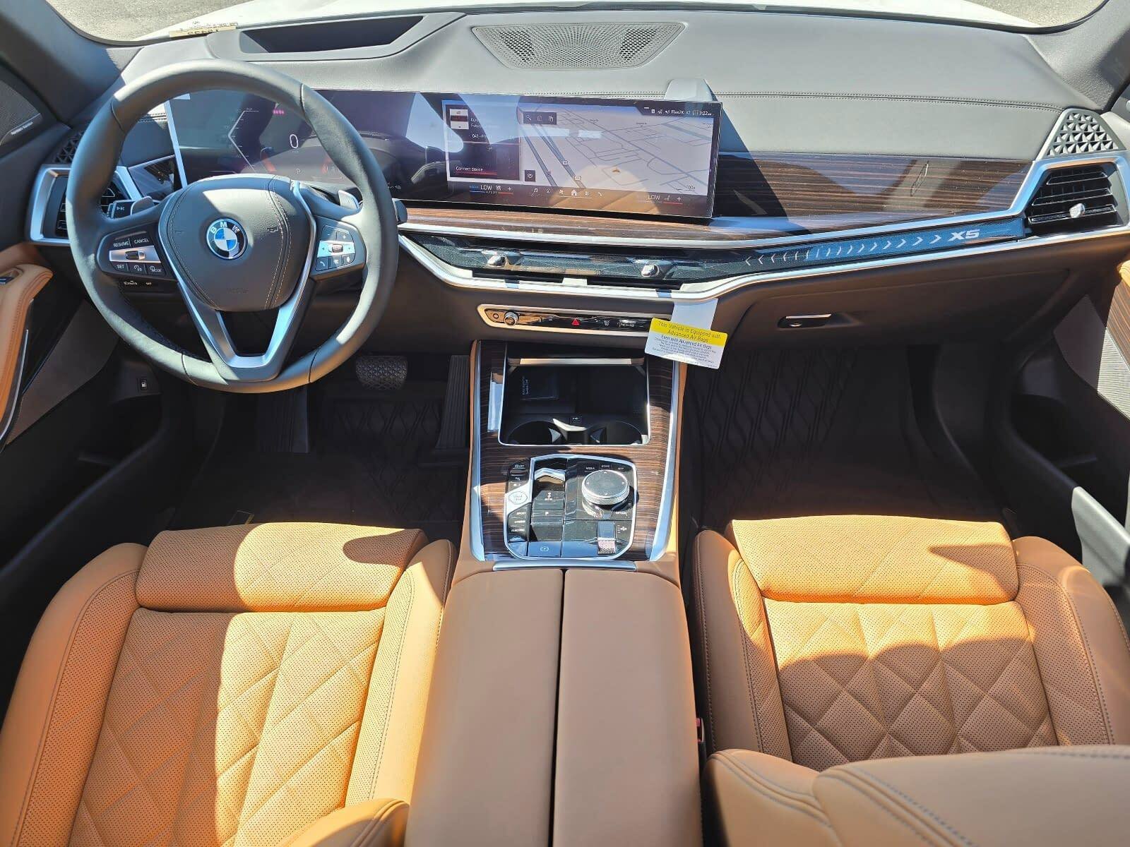 New 2026 Mineral White Metallic BMW xDrive50e image 9