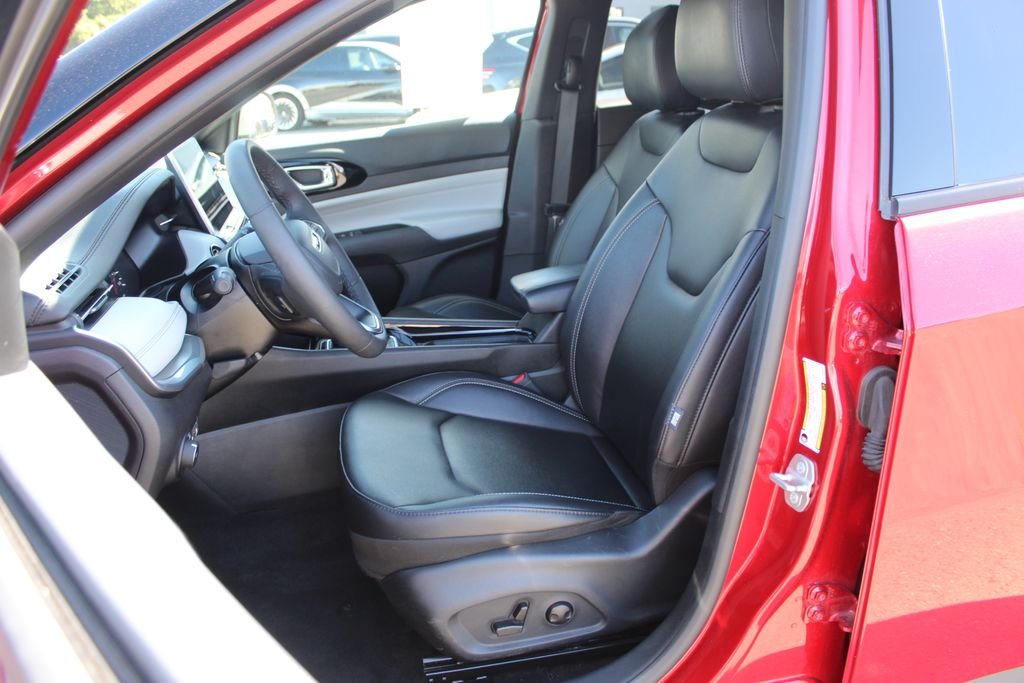 Used 2025 Red Jeep Limited image 12