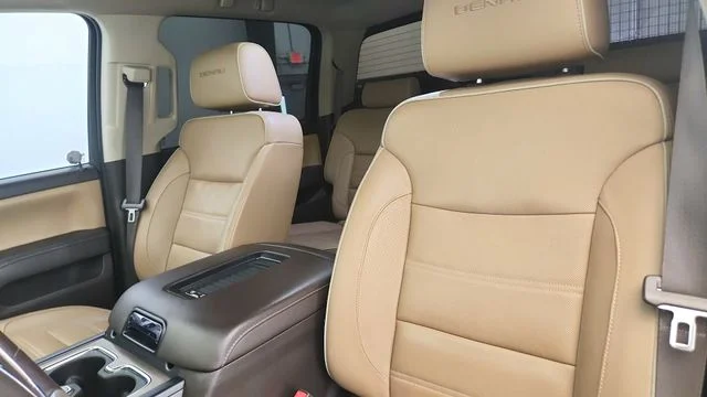 Used 2017 Deep Garnet Metallic GMC Denali image 9