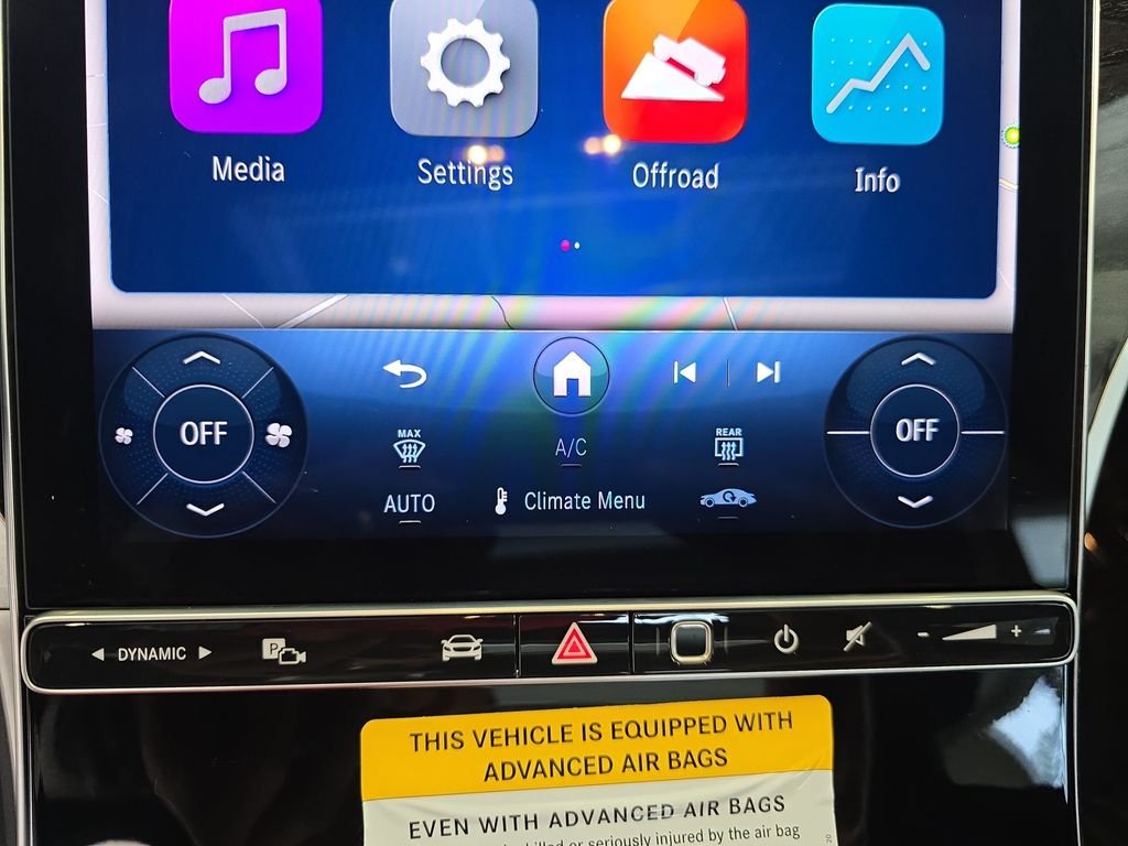 Certified Used 2026 White Mercedes-Benz GLC 300 image 25