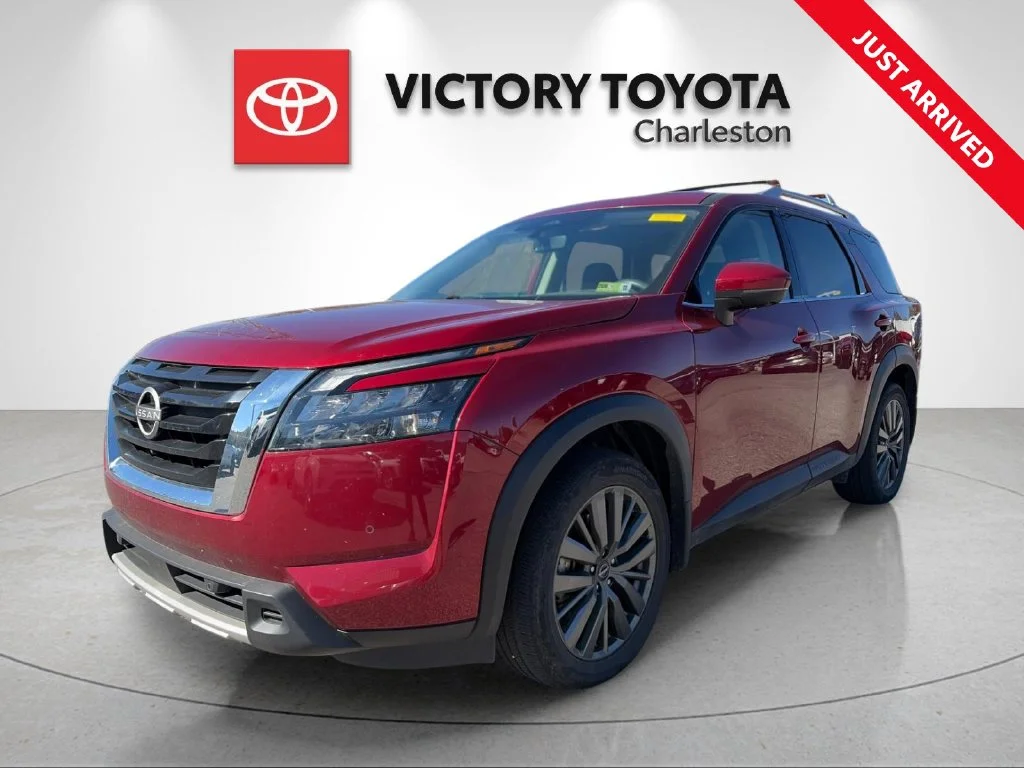 Used 2025 Red Nissan SL image 1