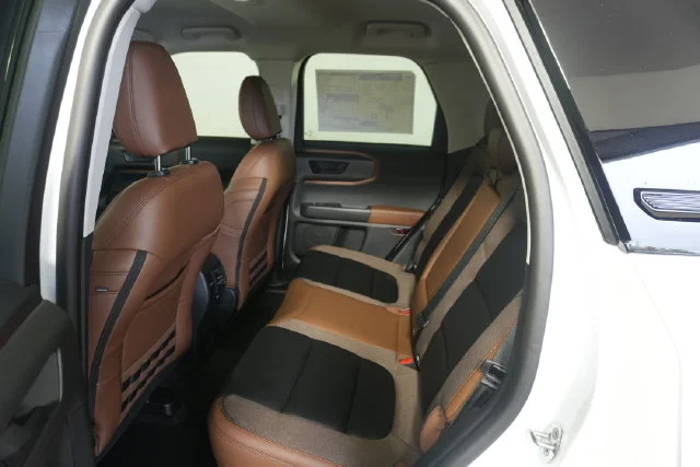 New 2026 Oxford White Ford Outer Banks® image 25