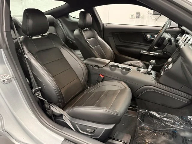 Used 2022 Silver Ford GT Premium image 34