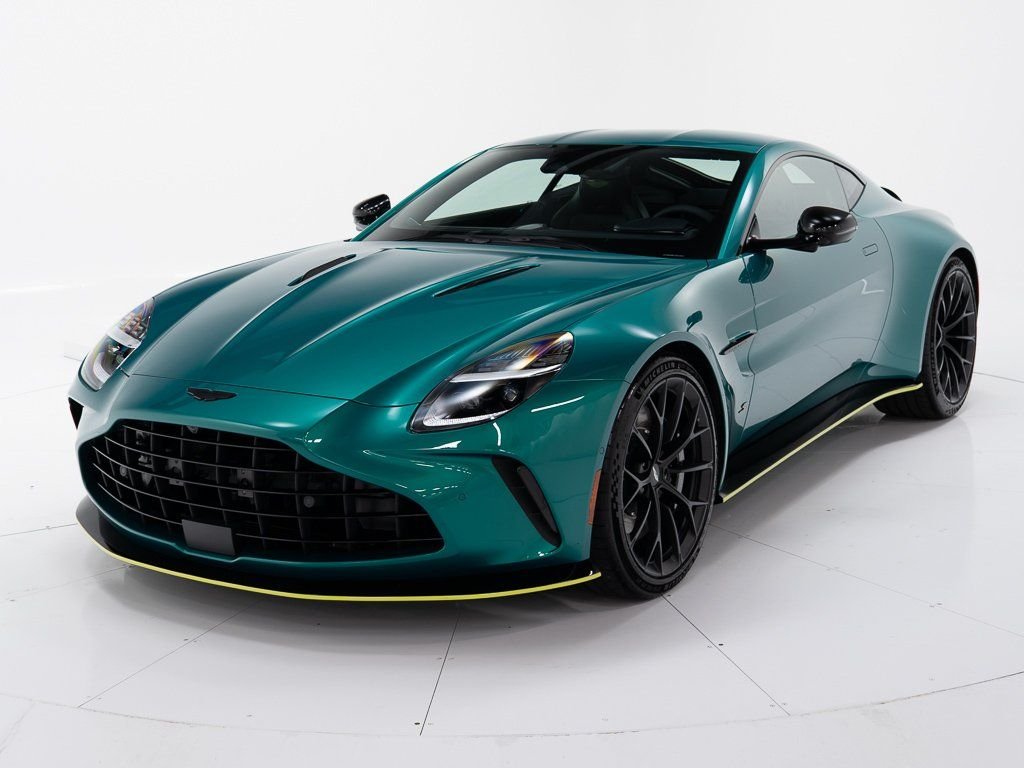 2026 Aston Martin Vantage Base