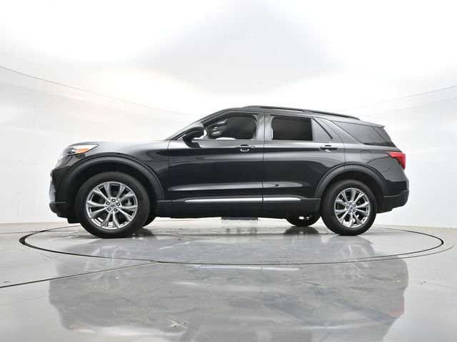 Used 2023 Black Metallic Ford XLT image 19