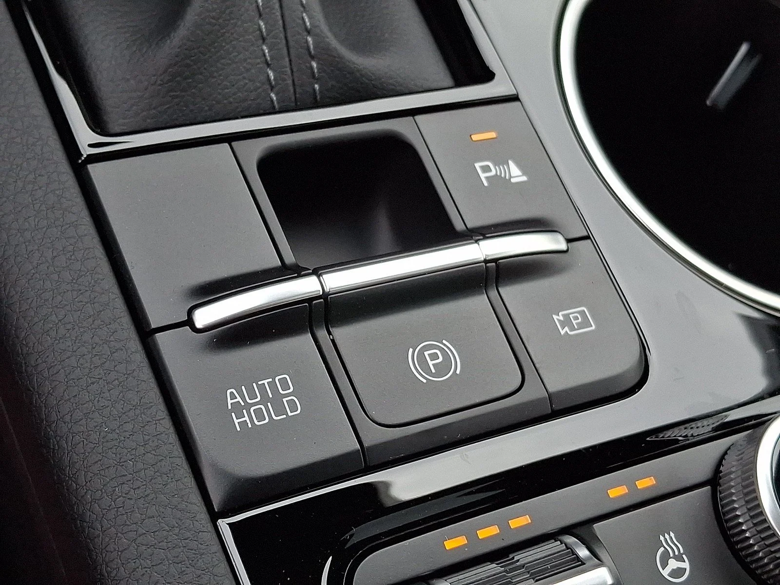 New 2026 Aurora Black Pearl Kia GT-Line AWD image 12