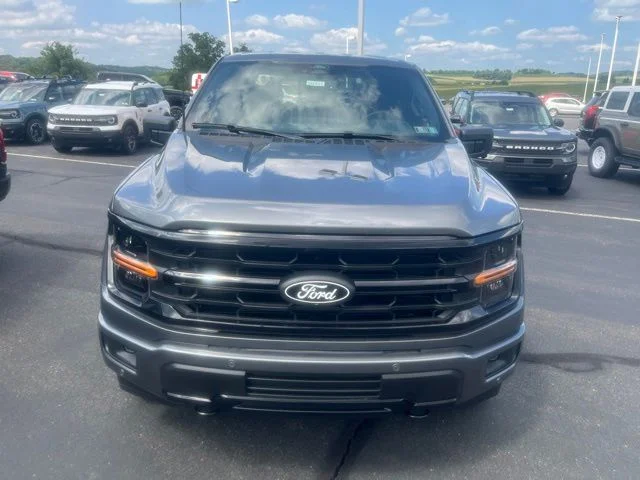 New 2026 Carbonized Gray Metallic Ford XLT image 2