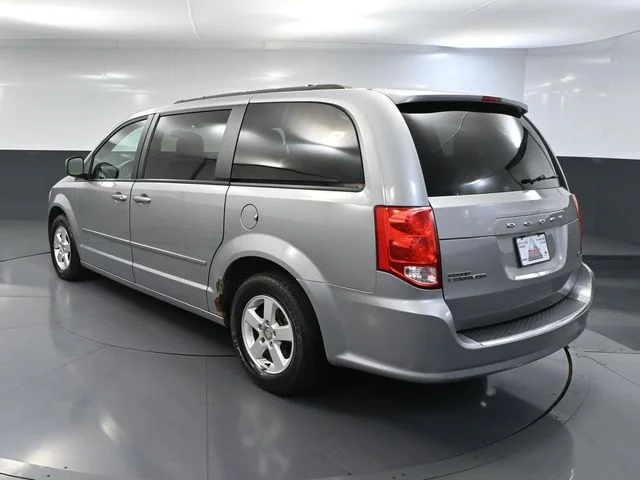 Used 2013 Silver Dodge SXT image 7
