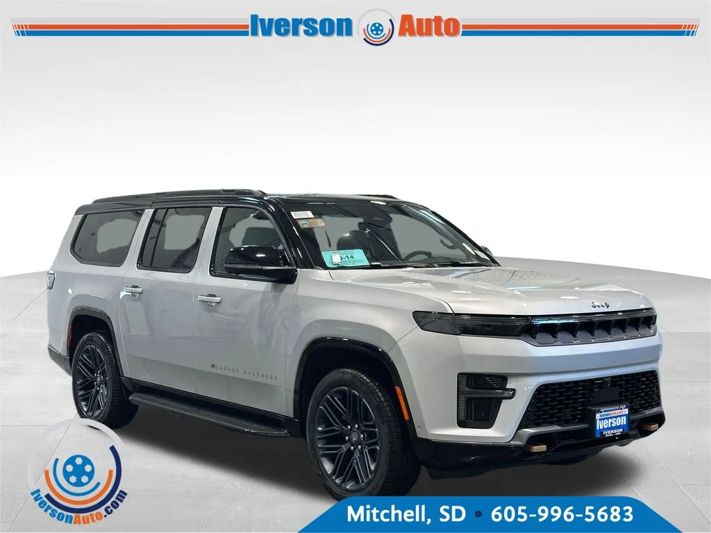 New 2026 Silver Jeep  image 2