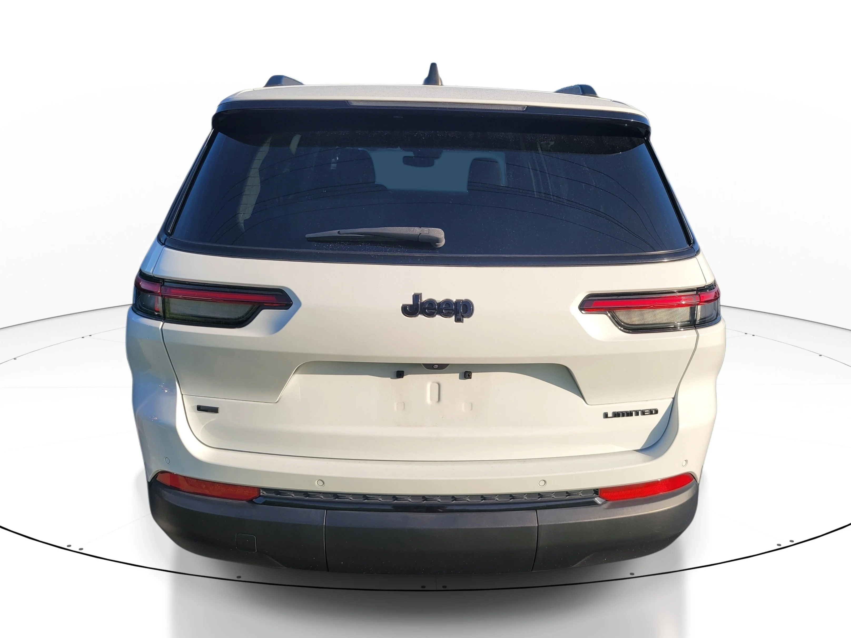Used 2023 Bright White Clearcoat Jeep Limited image 5