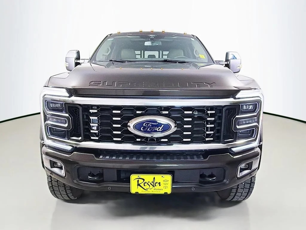 Used 2025  Ford XL image 2