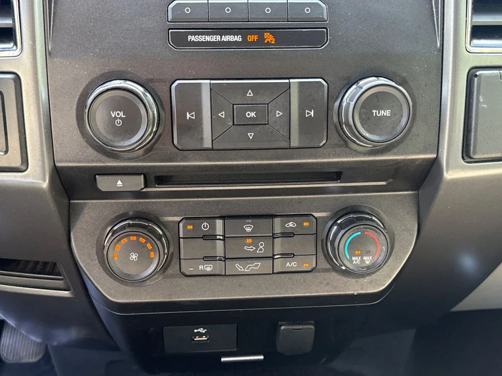 Used 2017 Ingot Silver Ford XLT image 24