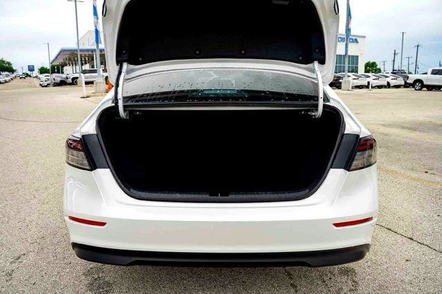 New 2026 Platinum White Pearl Honda SE image 6