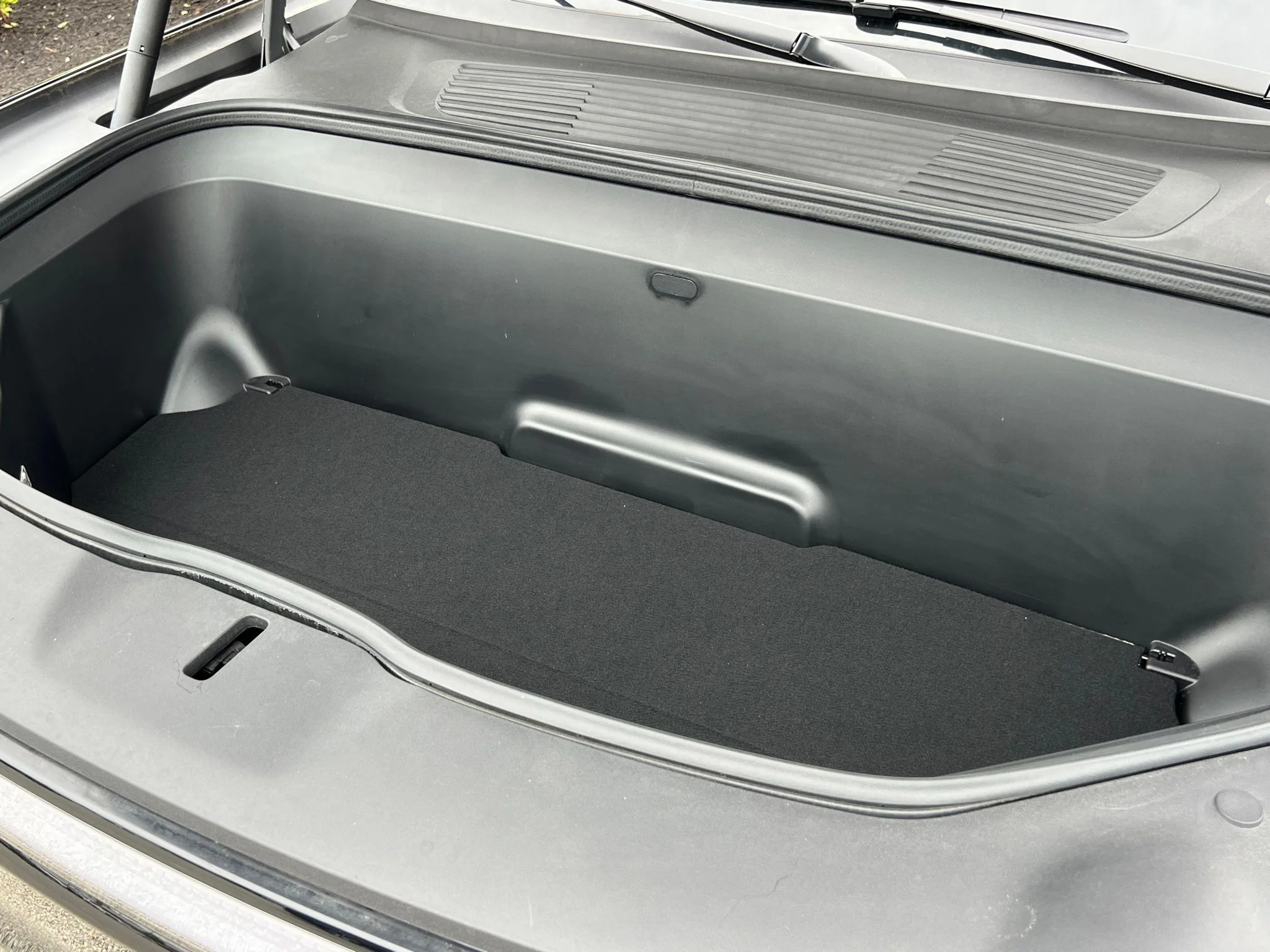 Used 2024 Black Rivian Adventure image 44