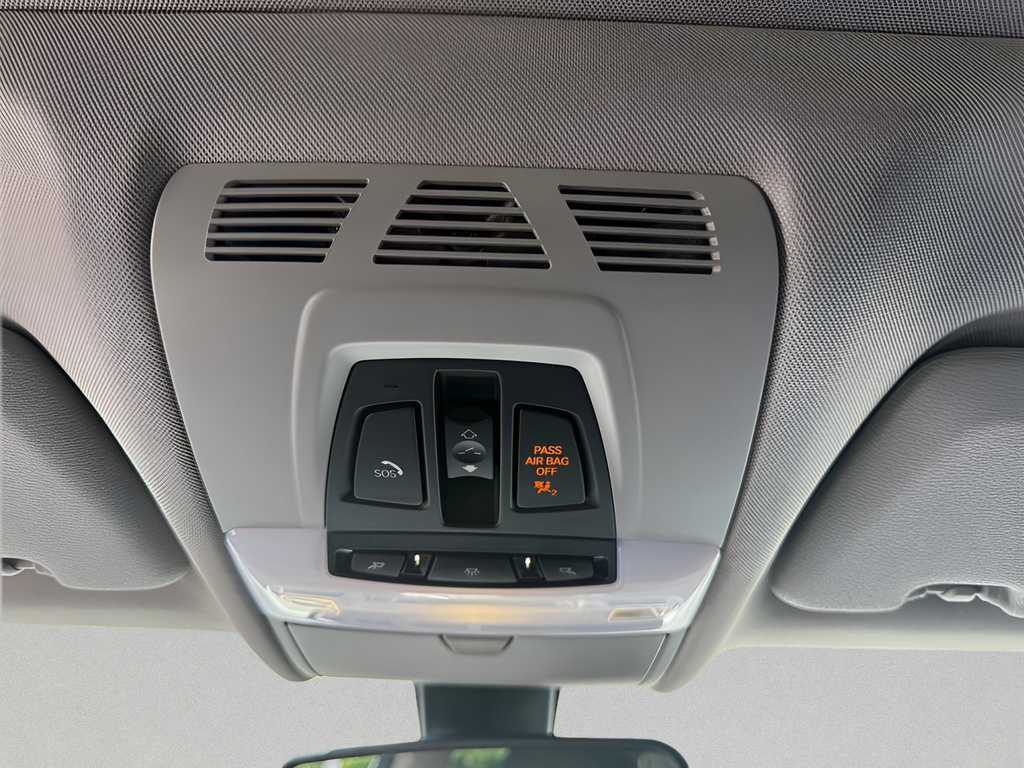 Used 2016 White BMW sDrive35i image 29