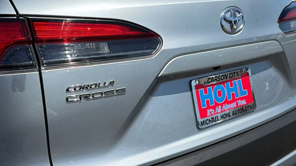 Used 2023 Silver Toyota XLE image 28