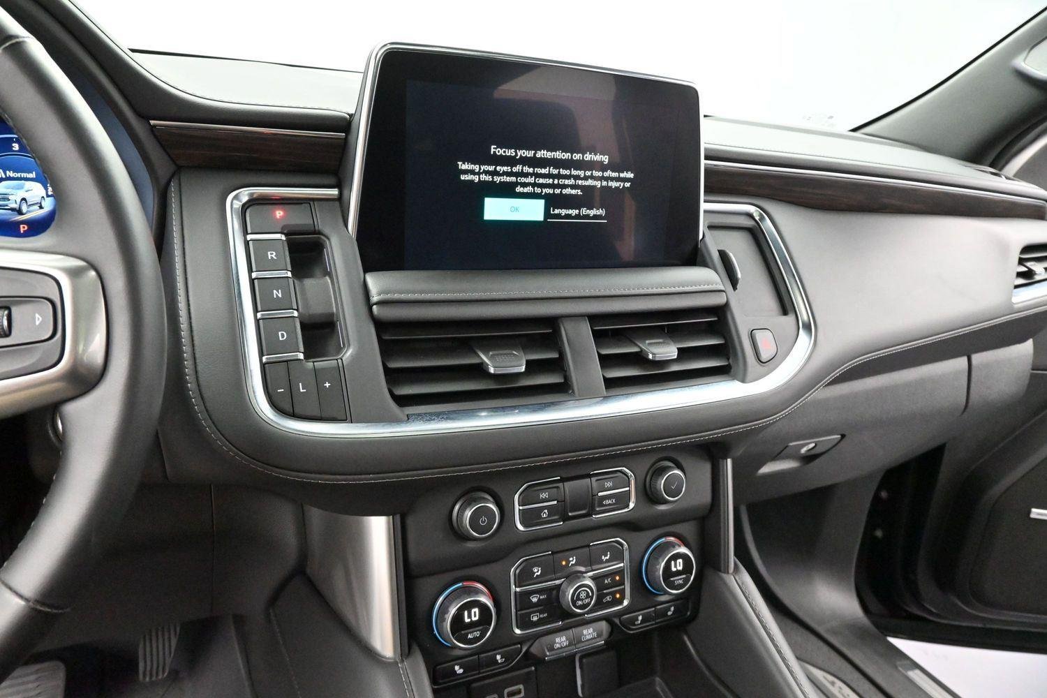 Used 2023 Black Chevrolet Z71 image 18