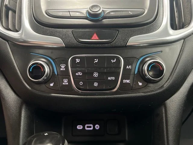 Used 2020 Blue Chevrolet LT image 27