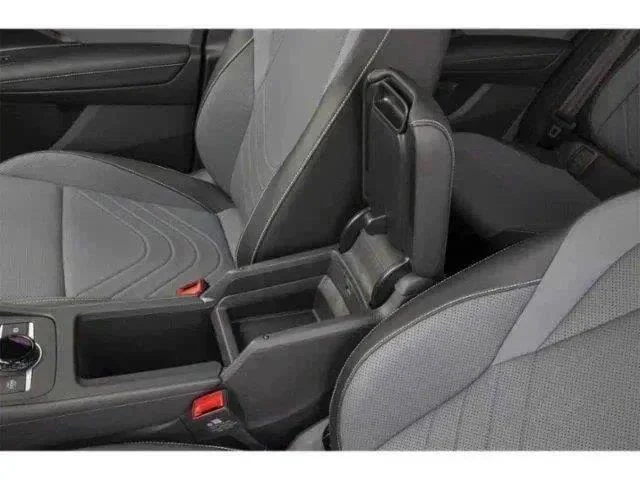 New 2026 Opal White w/Deep Black Roof Volkswagen SE R-Line Black image 11