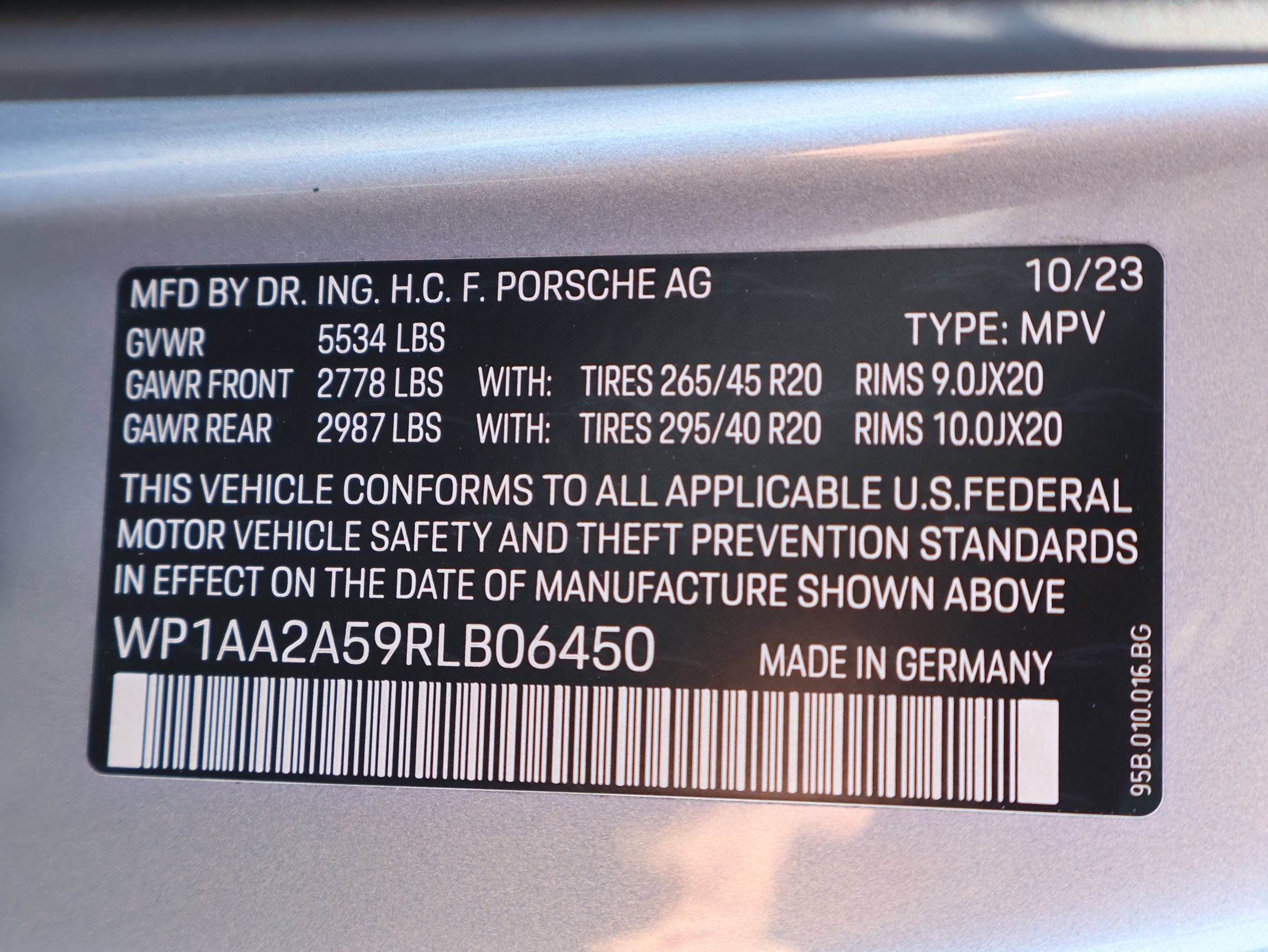 Certified Used 2024 Dolomite Silver Metallic Porsche T image 34