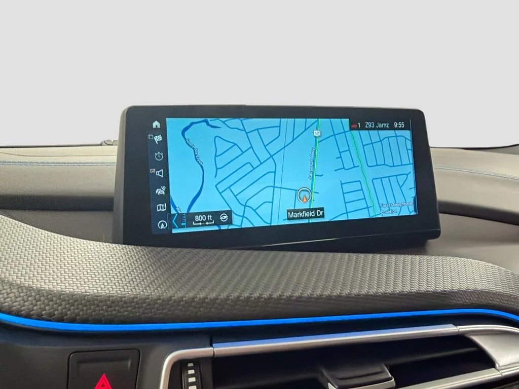 Used 2019 Crystal White Pearl BMW Base image 14