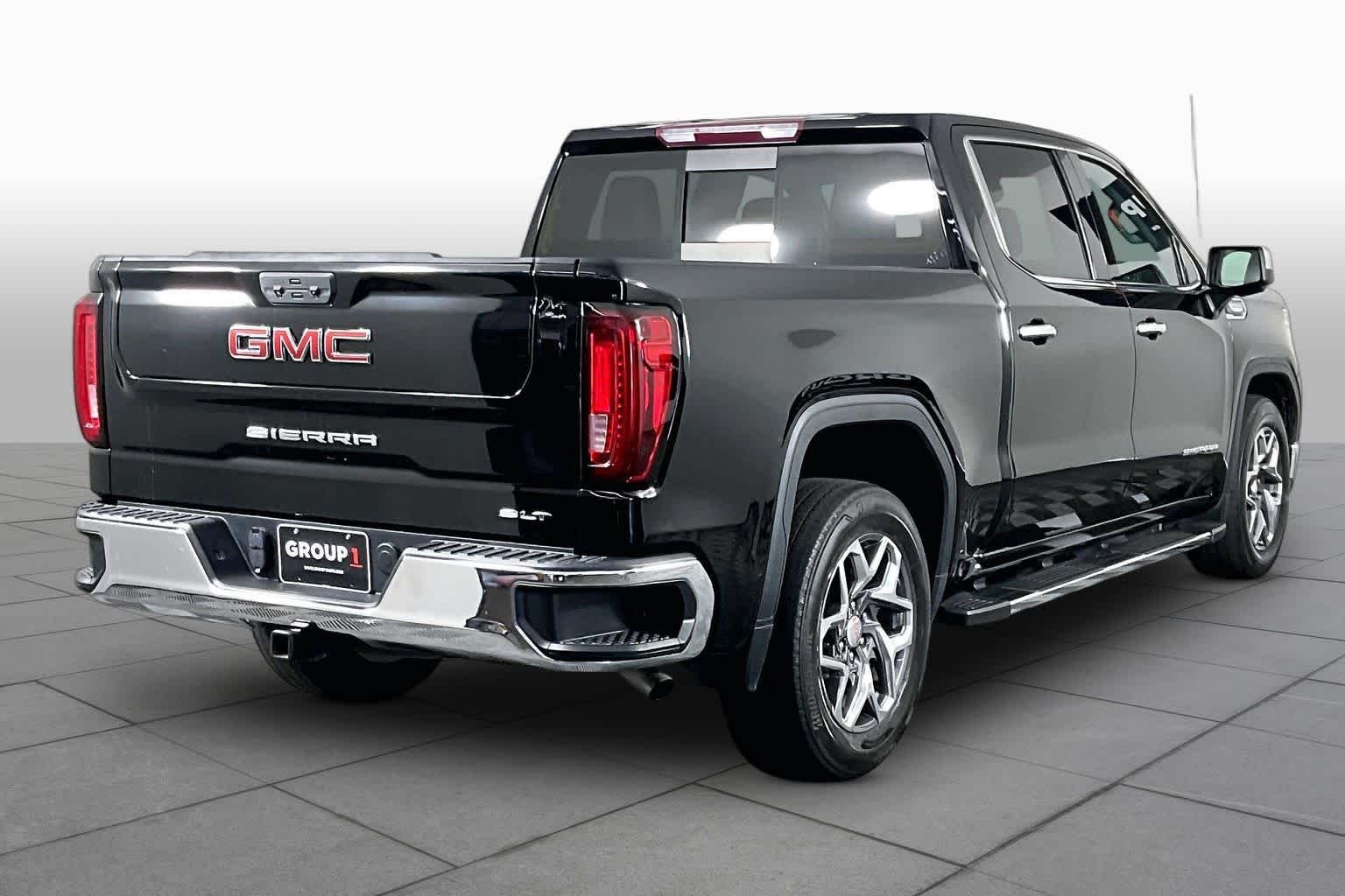 Used 2023 Onyx Black GMC SLT image 13