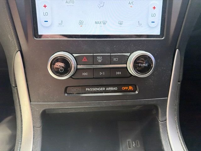 Used 2022 White Ford SEL image 21