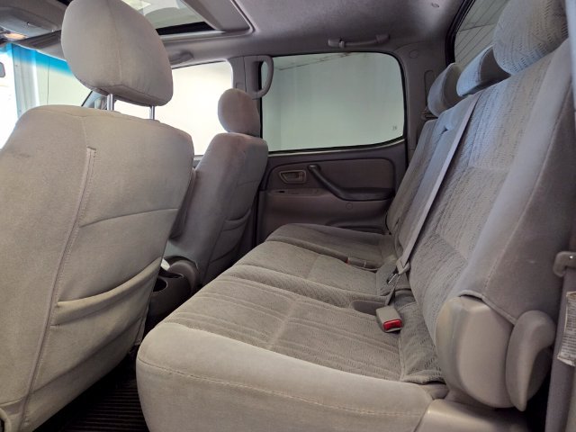 Used 2006  Toyota Limited image 14